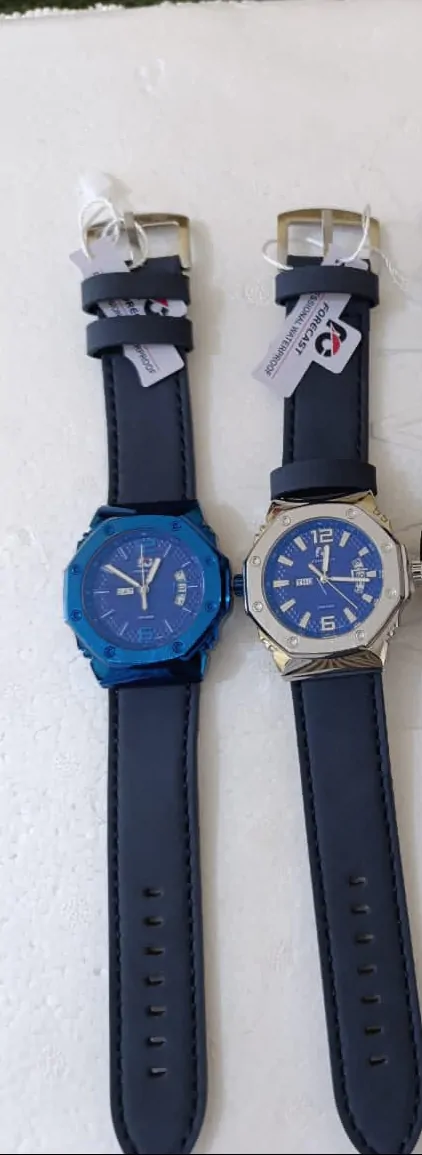 Montre - Couleurs Disponibles : Noire, Bleue, Marron, Autres  - Pour Femme, Homme-Ref : 19103 – Image 2