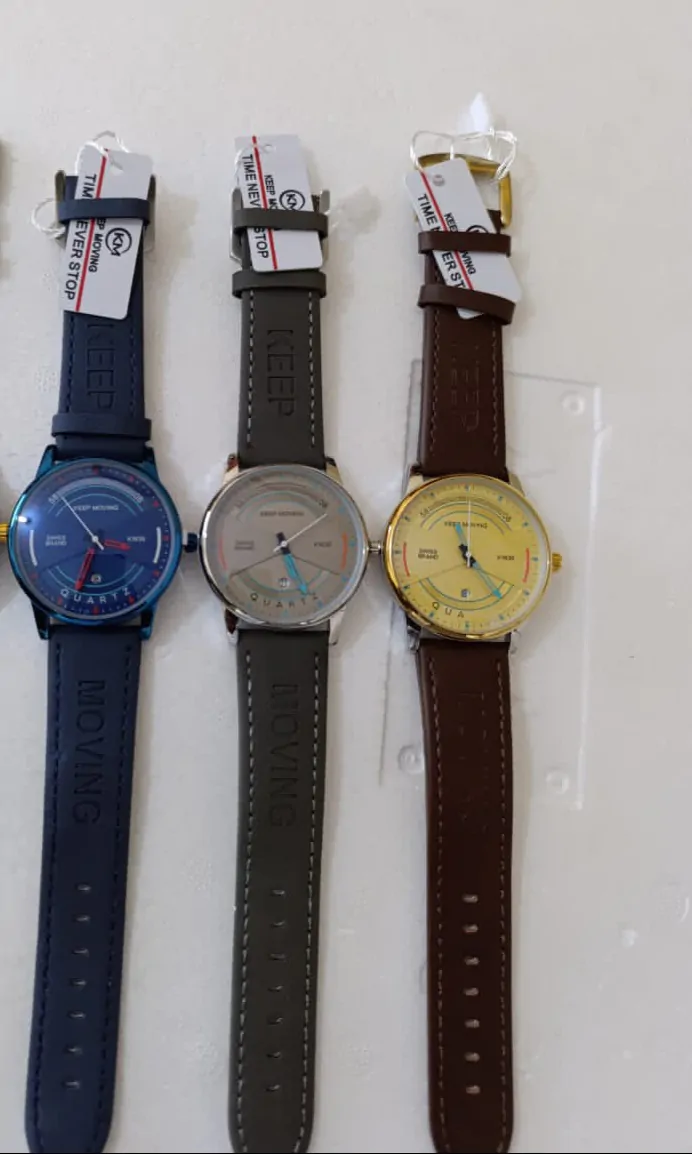 Montre - Couleurs Disponibles : Noire, Bleue, Bordeau, Marron  - Pour Femme, Homme-Ref : 19124 – Image 2