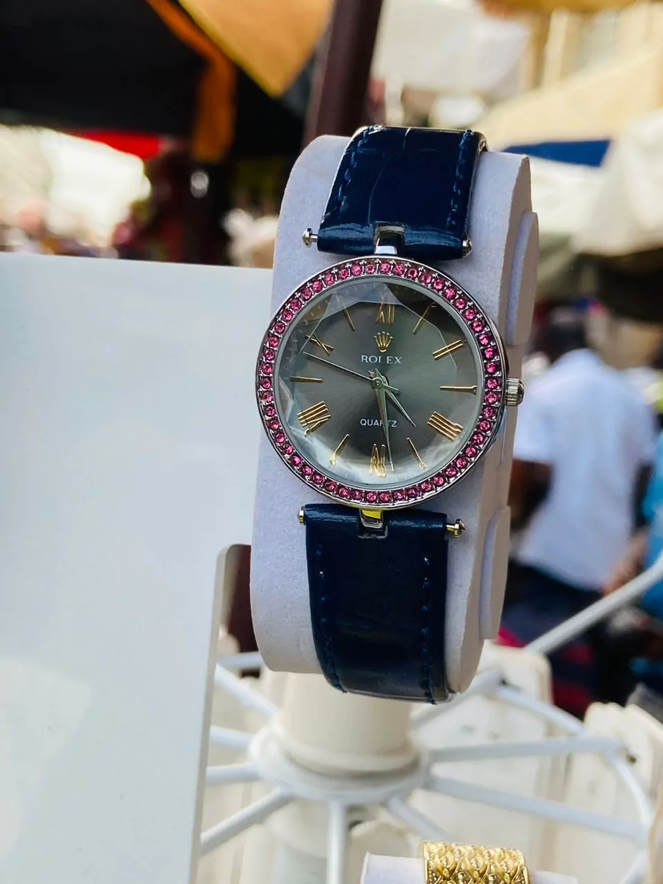 Montre - Couleurs Disponibles : Noire, Rouge, Bleue, Bordeau  - Pour Homme-Ref : 19145 – Image 3